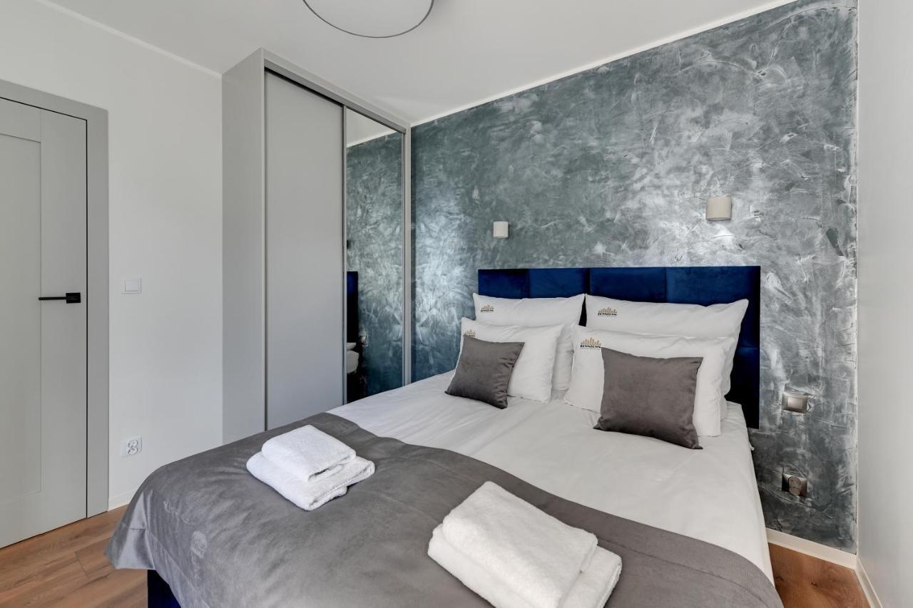 Aura 40 City Center By Downtown Apartments Гданск Екстериор снимка