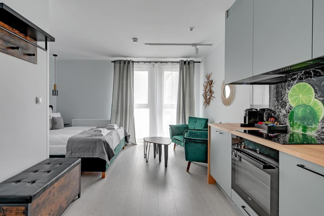 Aura 40 City Center By Downtown Apartments Гданск Екстериор снимка