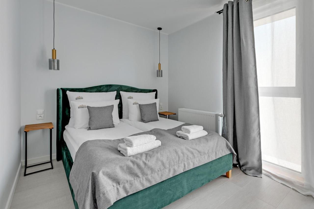 Aura 40 City Center By Downtown Apartments Гданск Екстериор снимка