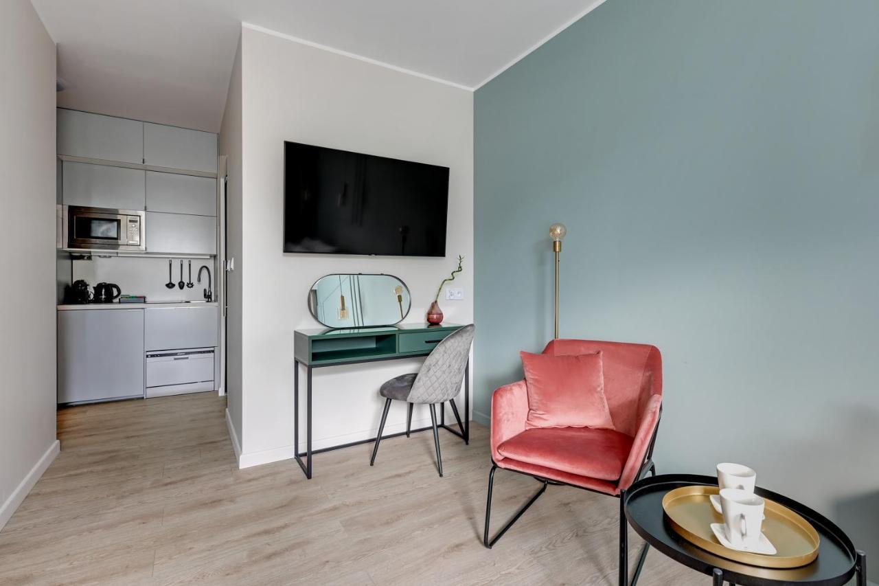 Aura 40 City Center By Downtown Apartments Гданск Екстериор снимка