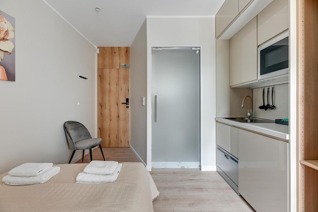 Aura 40 City Center By Downtown Apartments Гданск Екстериор снимка