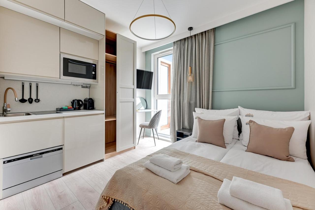 Aura 40 City Center By Downtown Apartments Гданск Екстериор снимка
